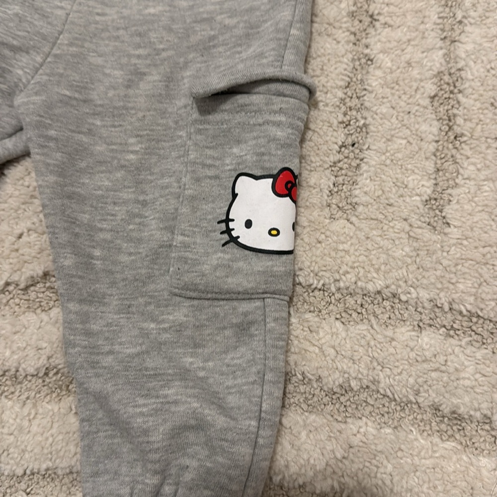 Hello Kitty Pants Set - Picture 3 of 4